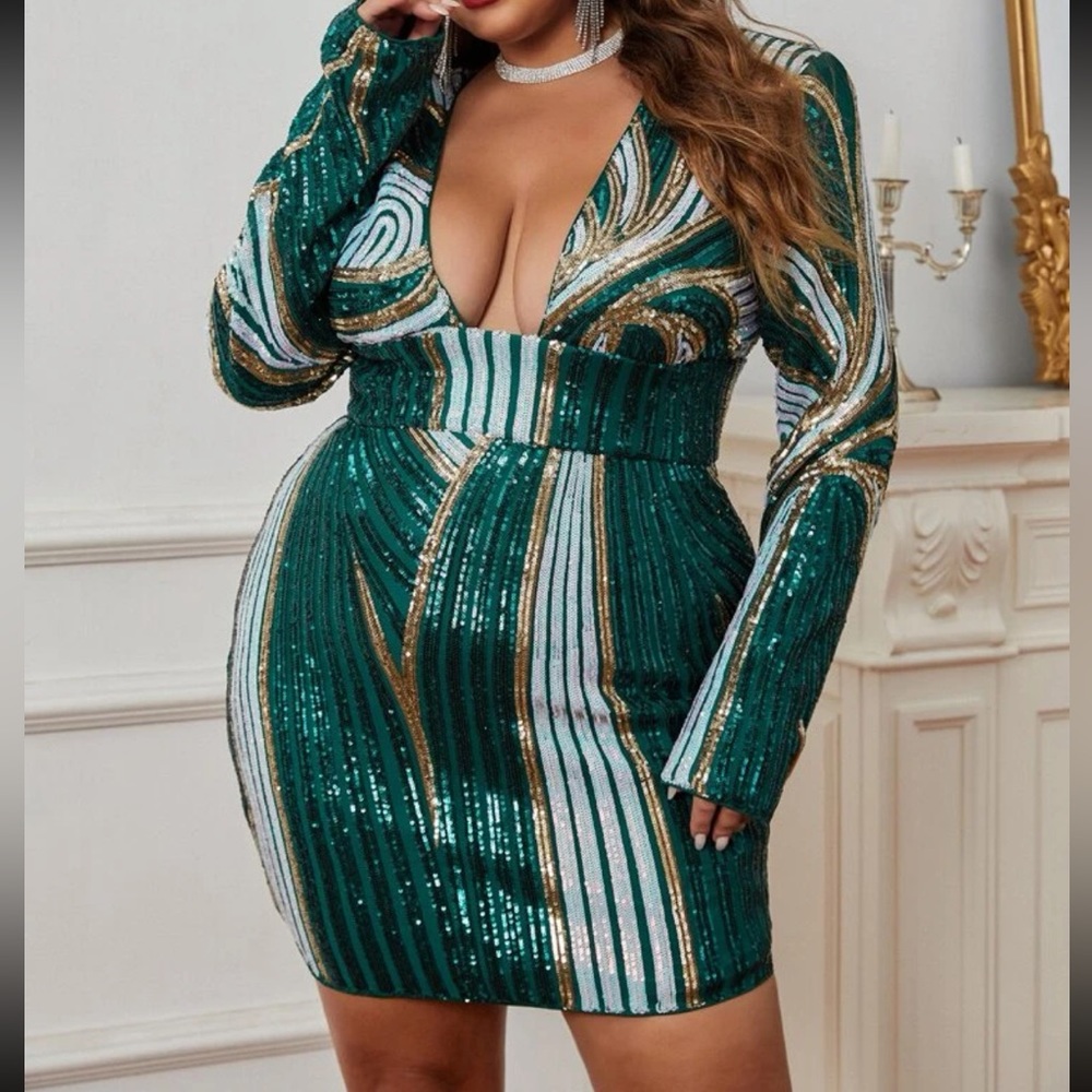 Luxe plus size plunging V neckline prom party formal evening sequins dress